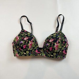 NWOT Victoria's Secret Bra 32D T-Shirt Wireless Black Floral B1182